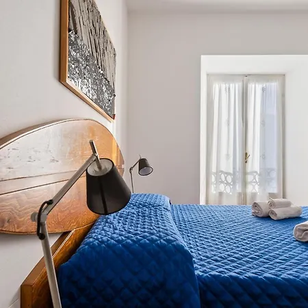 Piazzetta Lake View Apartment *